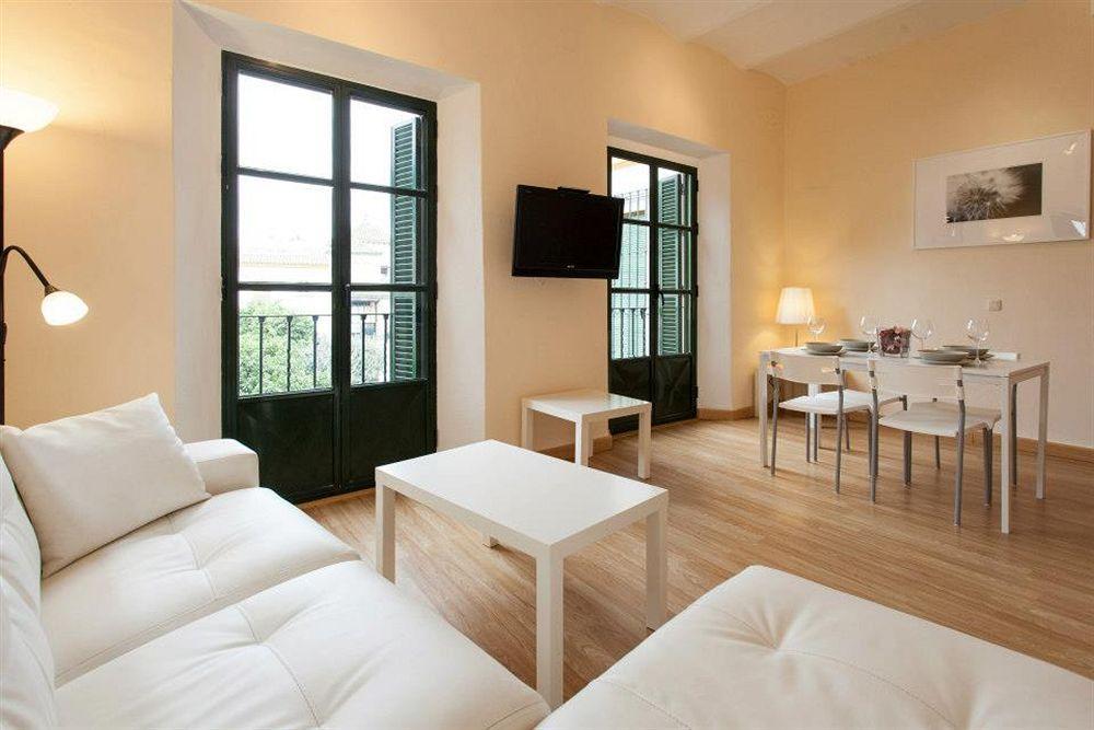Plaza De Santa Cruz Apartment Sevilla Exterior foto